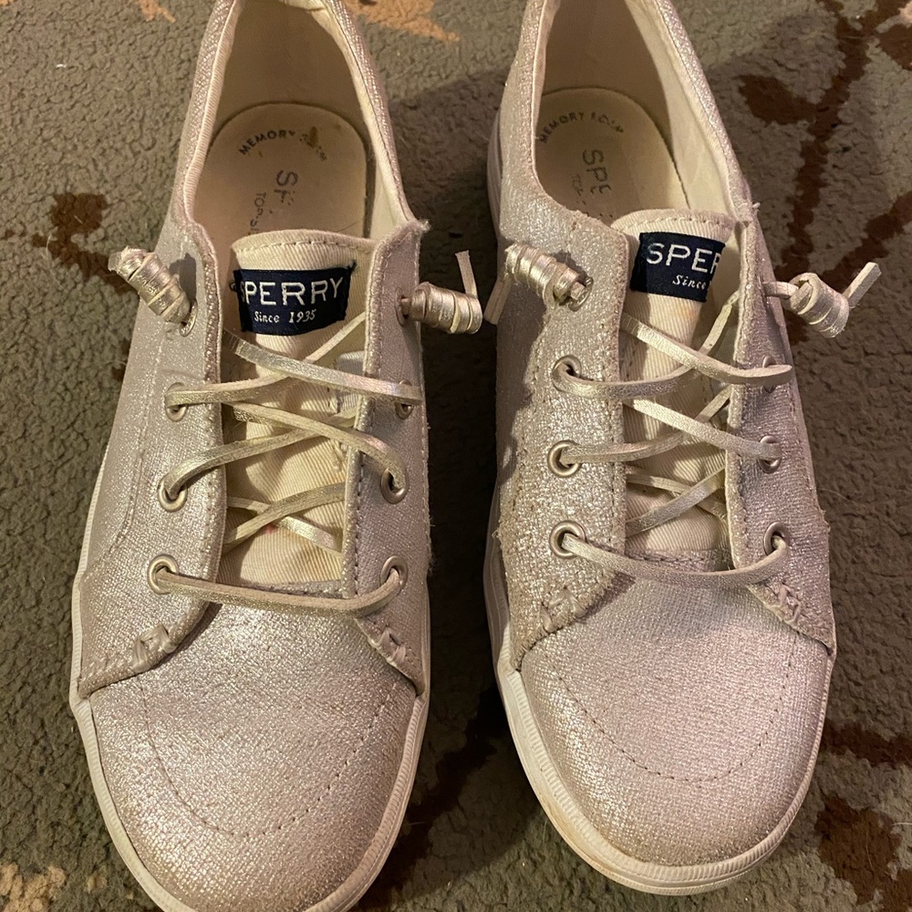 Sperry - Picture 2 of 2